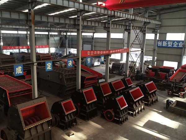 云南貴州移動(dòng)破碎機(jī)建筑垃圾
